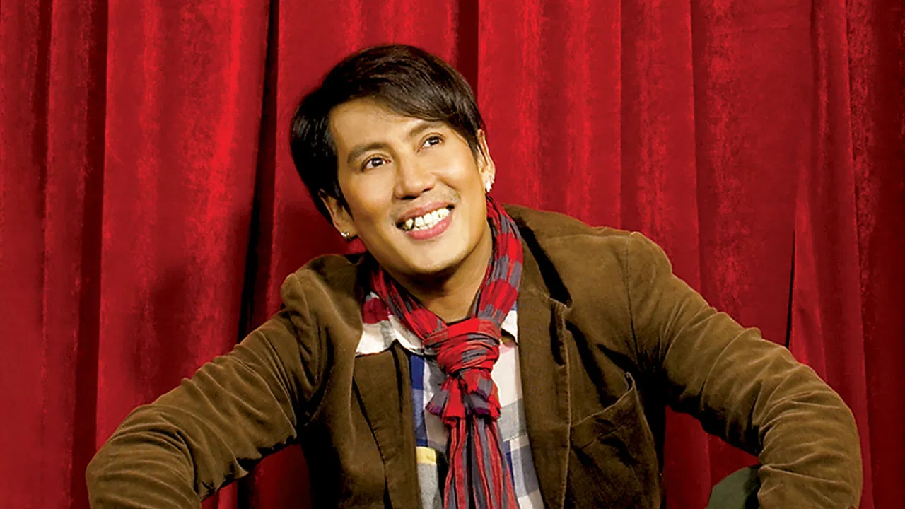 Bird Thongchai Concert #13/2005 Oh-La-Nor My Love backdrop