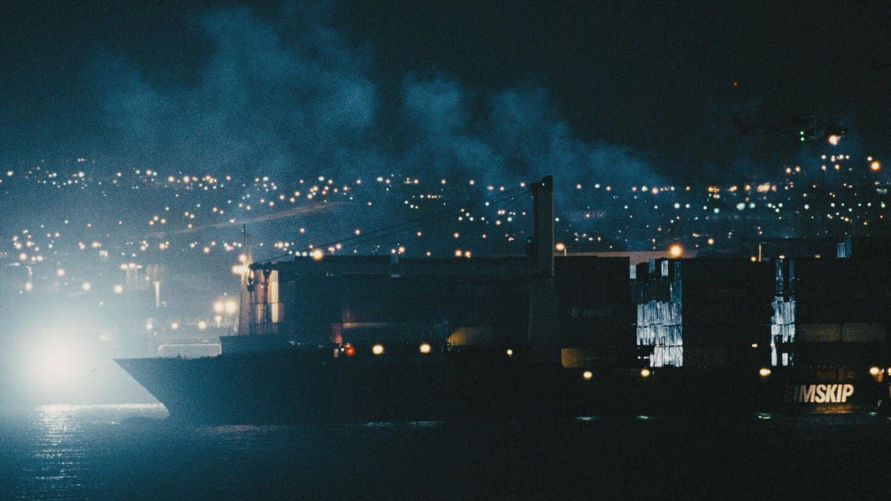 Reykjavik-Rotterdam backdrop