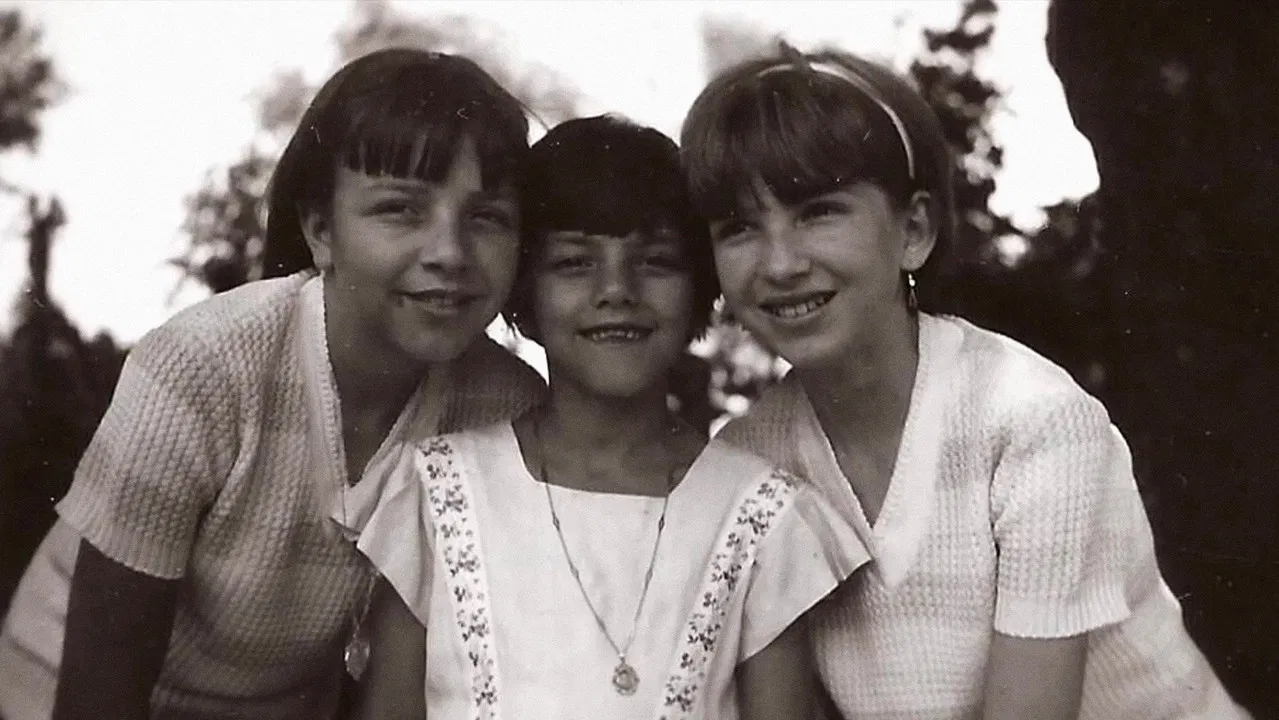 Anezia dos Santos – Diaries of a Votorantim Factory Worker backdrop