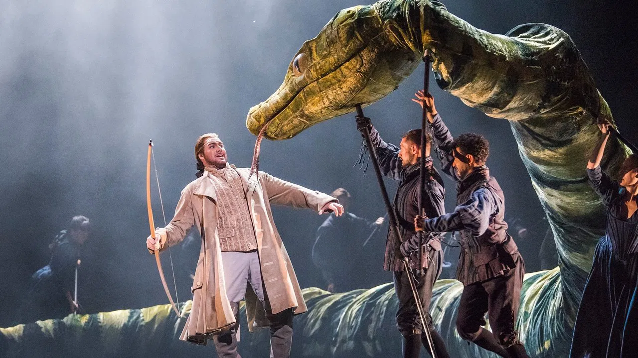 Royal Ballet & Opera 2025/26: The Magic Flute backdrop