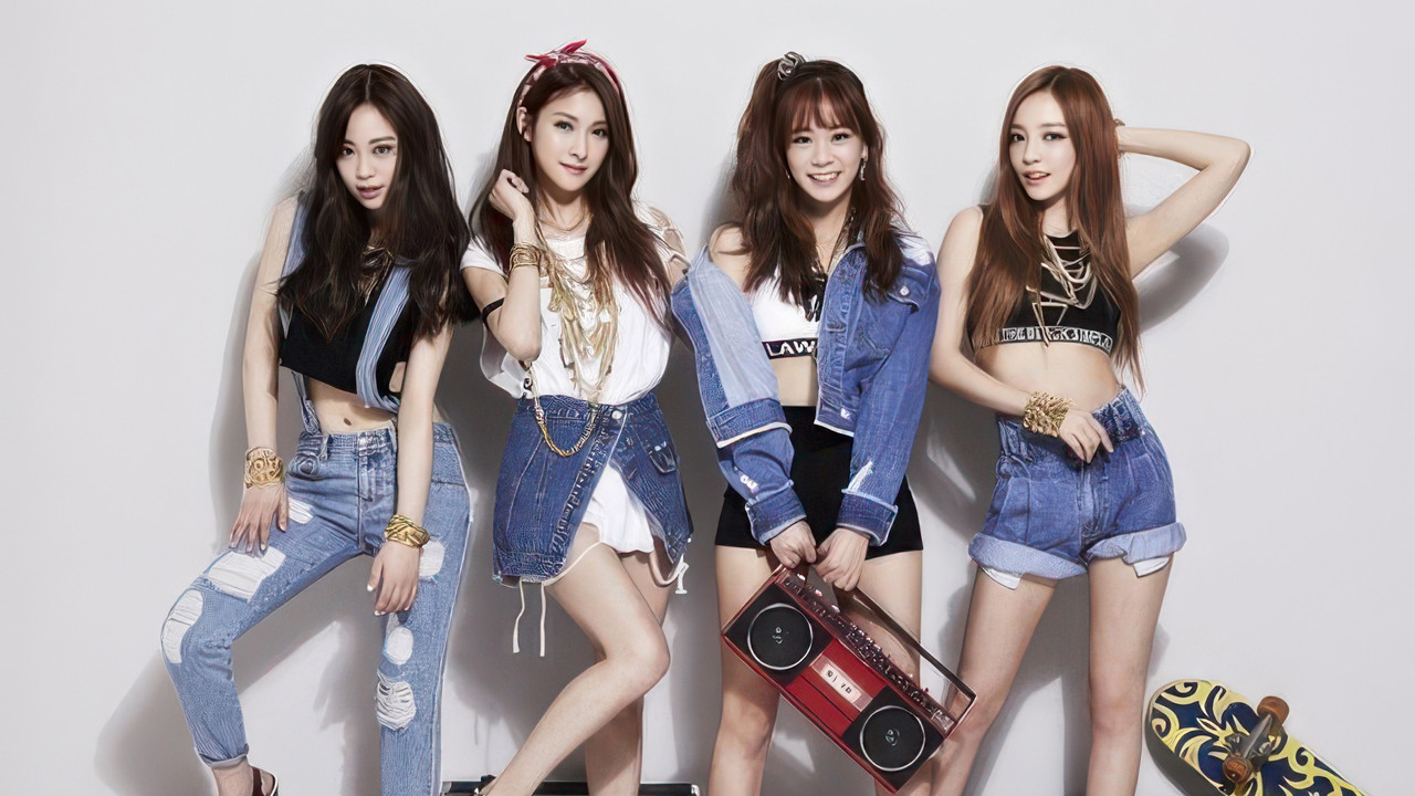 KARA The 4th Japan Tour 2015 KARASIA backdrop