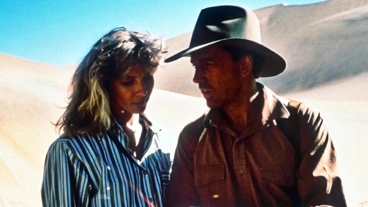 Curse of the Crystal Eye backdrop