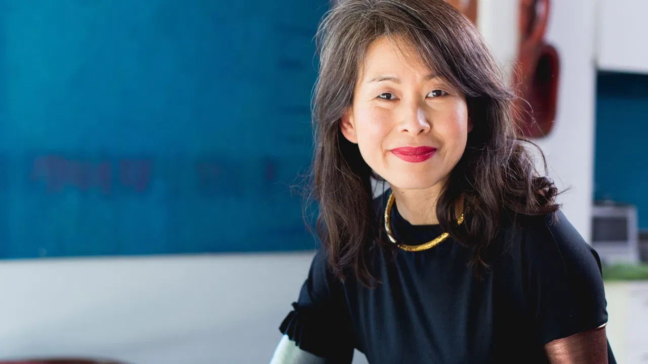 La table de Kim backdrop