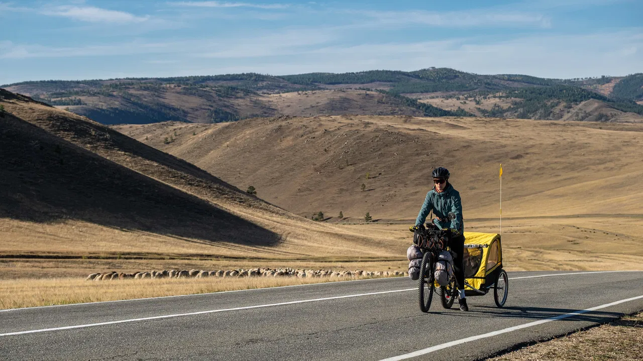 Off the Rails backdrop