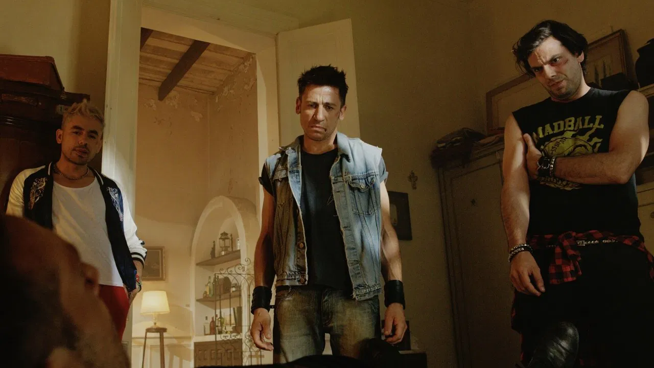 Una tumba para tres backdrop