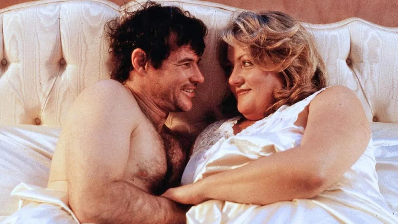 Rosalie Goes Shopping backdrop