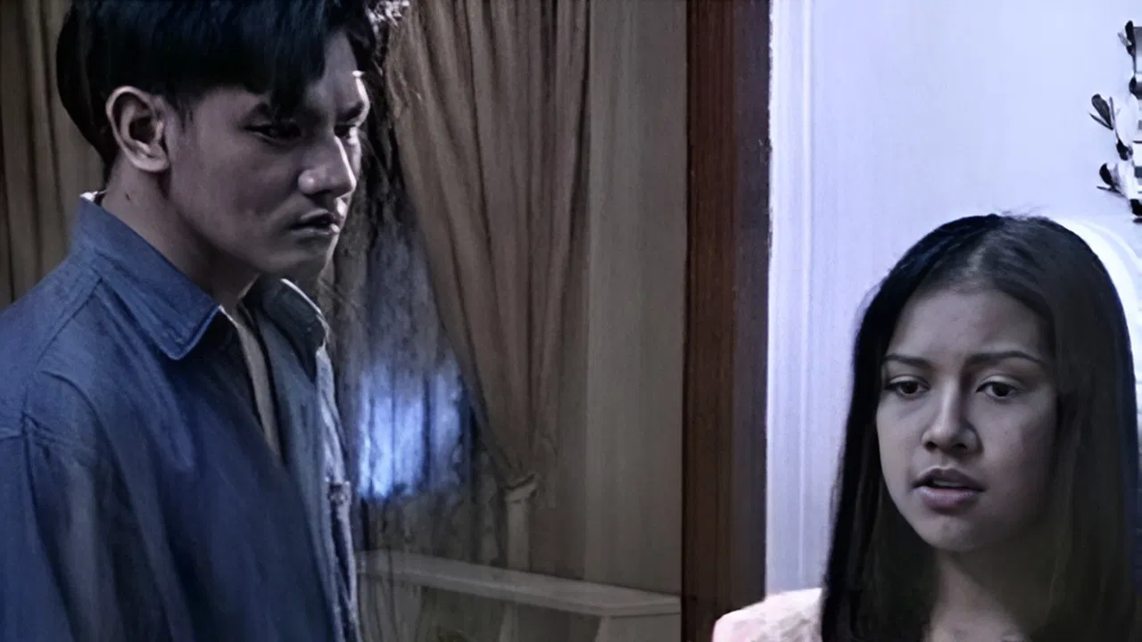 Majurat See Nam Pueng backdrop