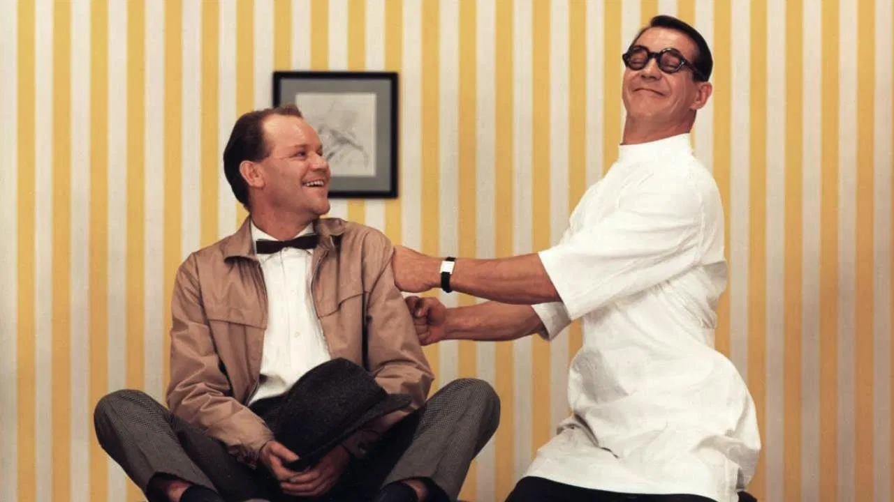 Selvmordsskolen backdrop