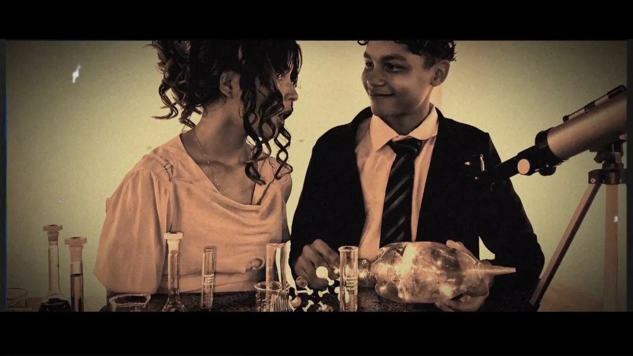 A Luz do Tempo backdrop