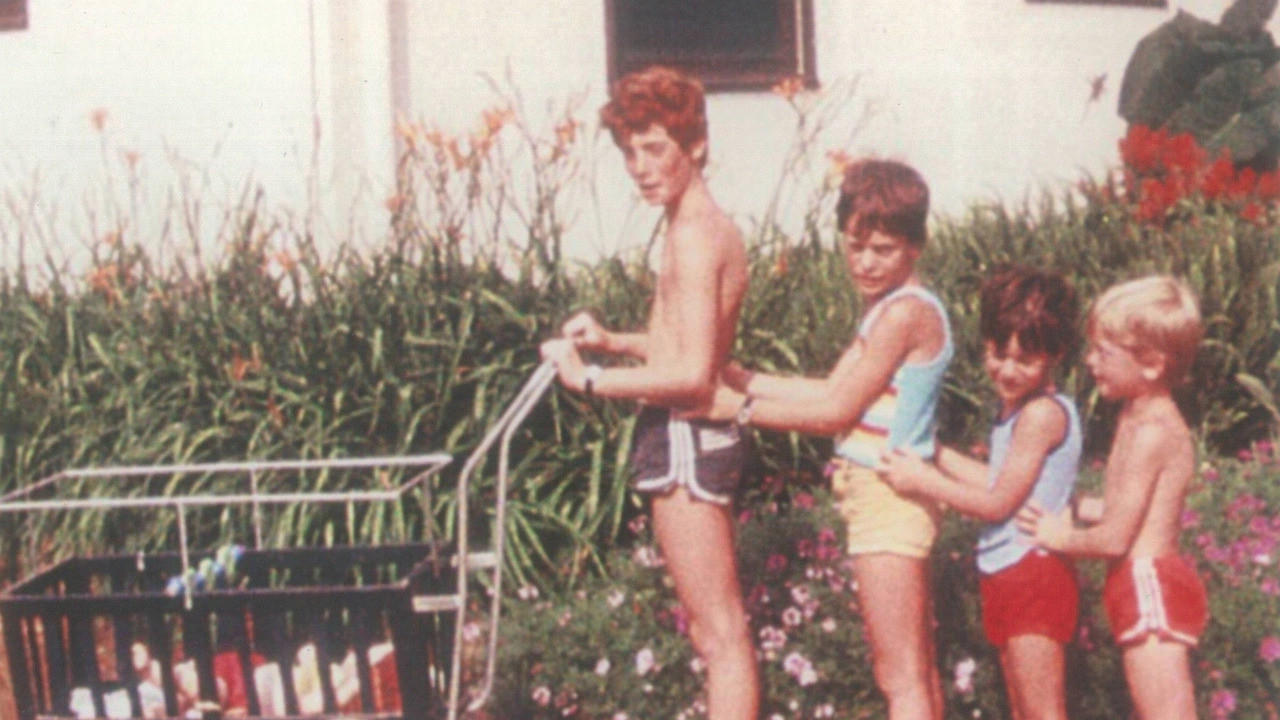 The Queen Has No Crown backdrop