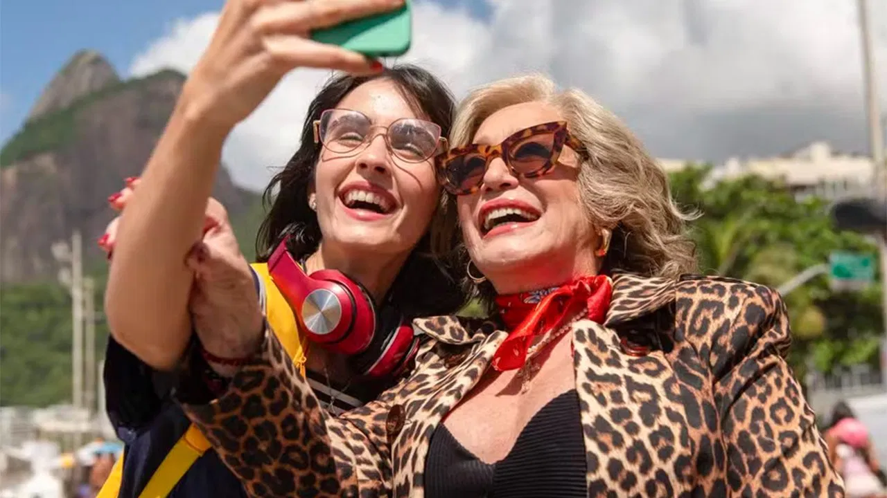 Coisa de Novela backdrop