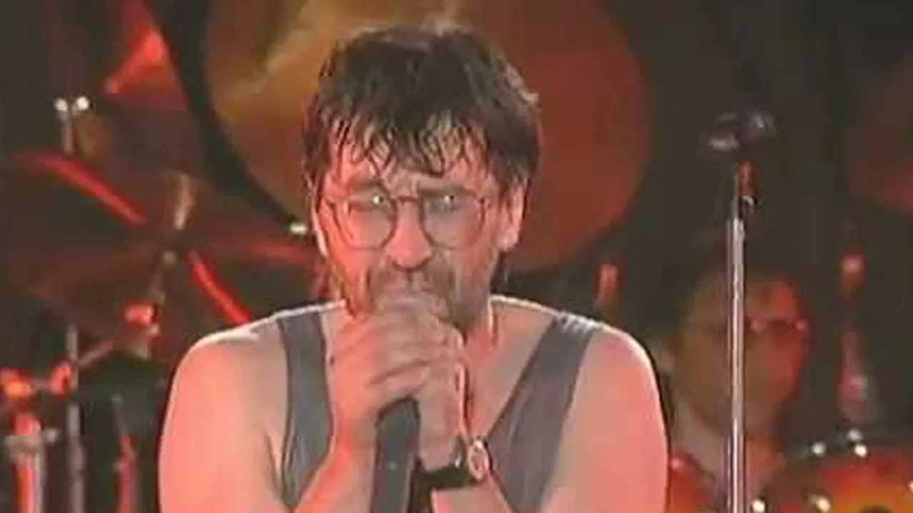 DDT: Inside & Out backdrop