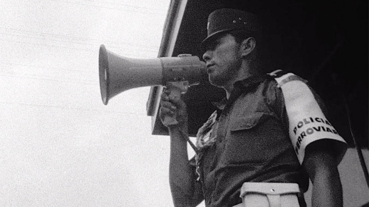 Listen, Look! backdrop