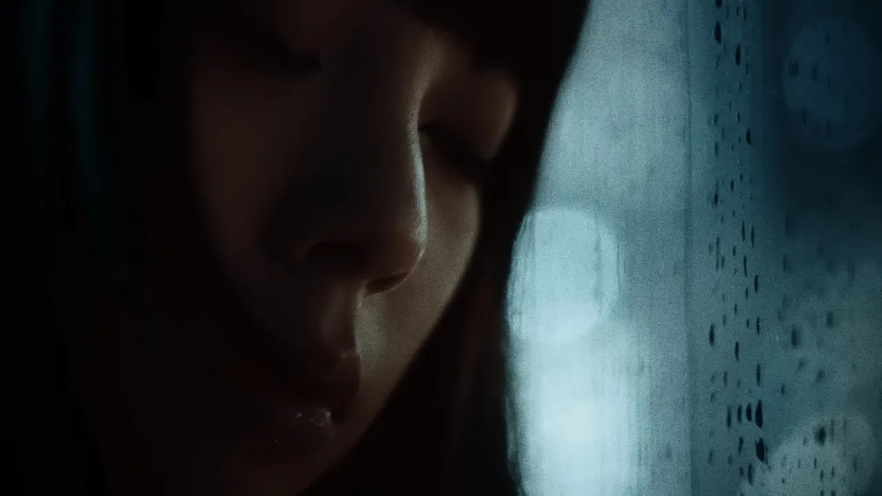 Tokyo Solitude backdrop