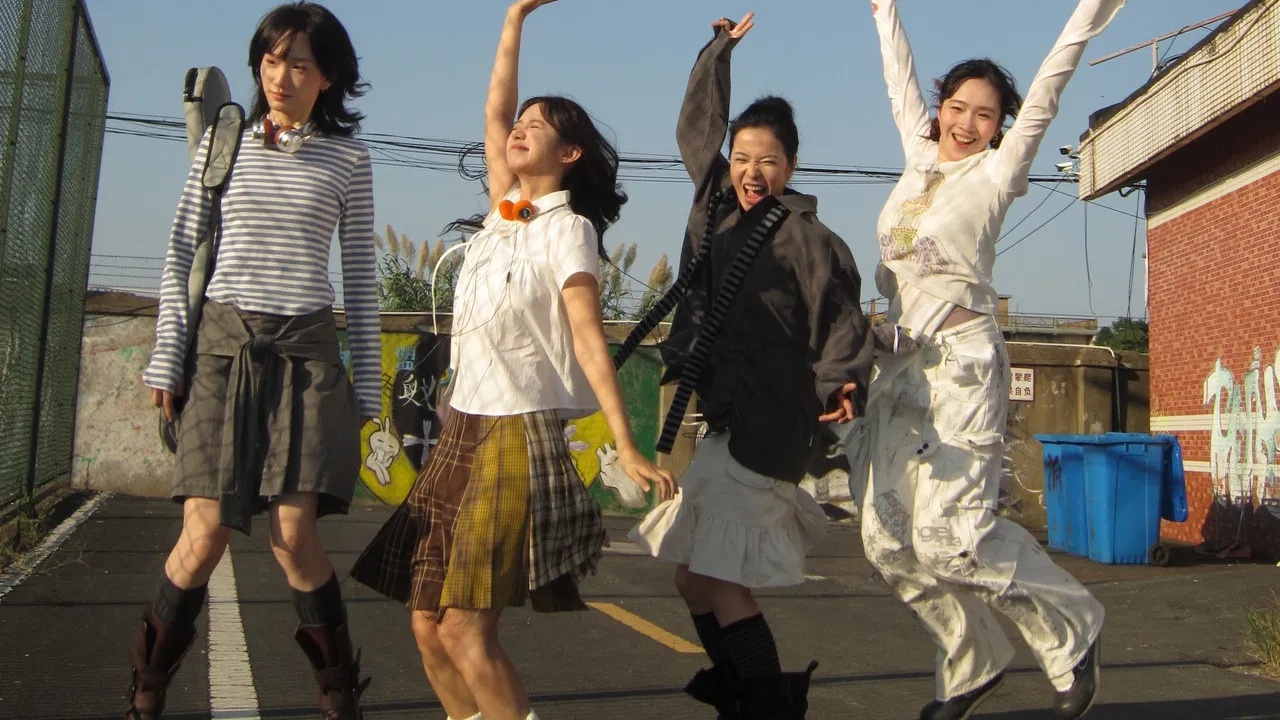 跑调青春 backdrop