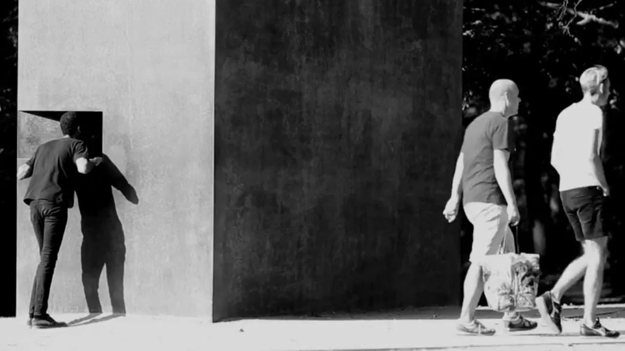 The World Is Round So That Nobody Can Hide In The Corners: Part II — The Kiss backdrop