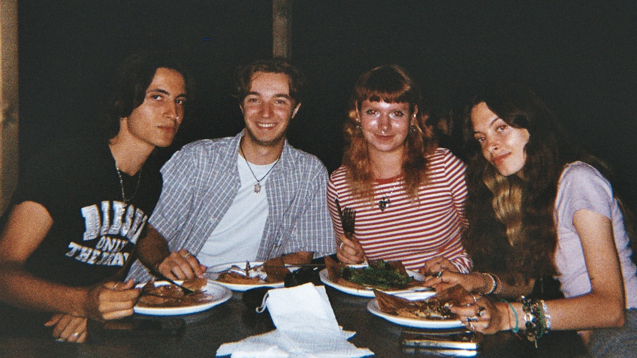 pour la vie backdrop