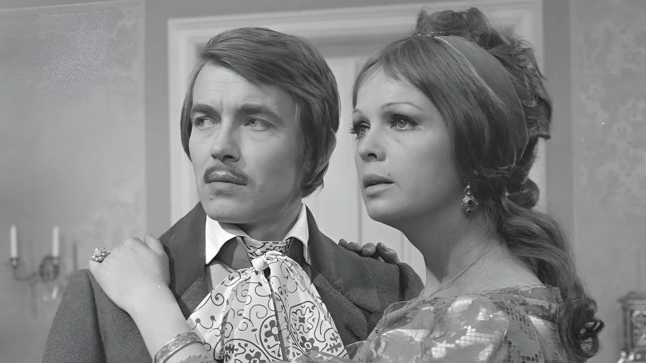 És mégis mozog a föld backdrop