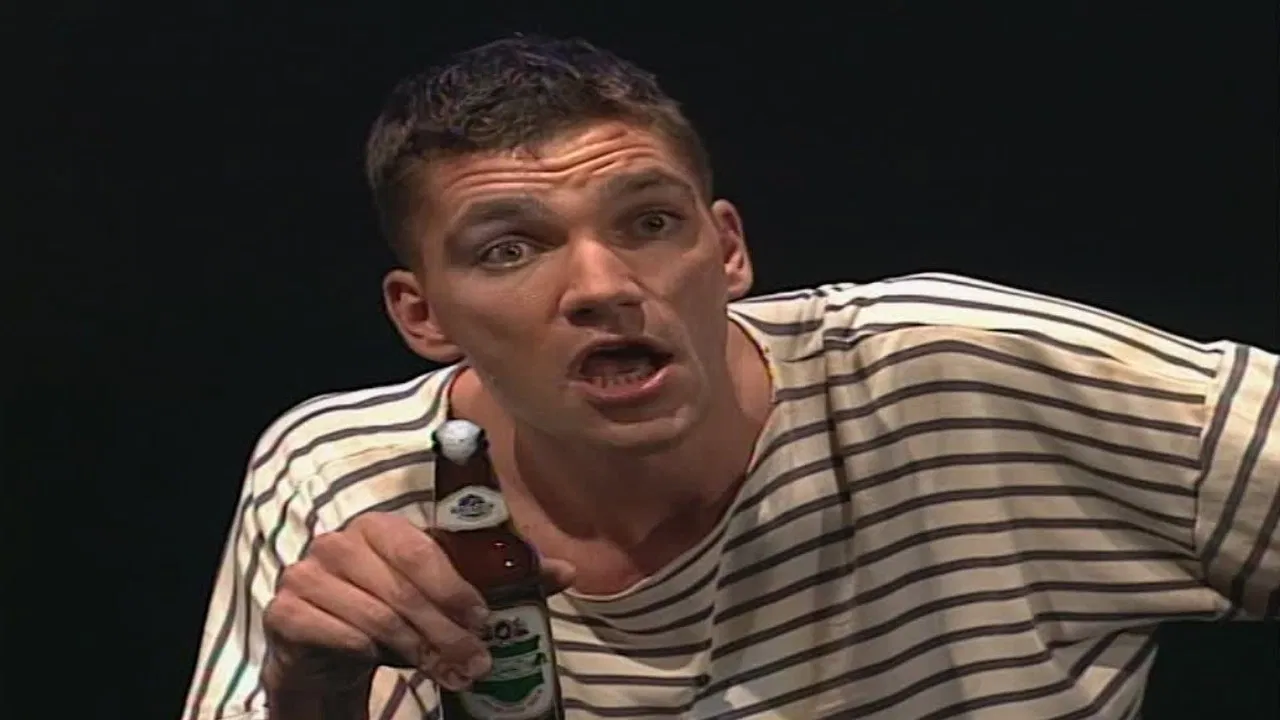 Theo Maassen: Bepaalde Dingen backdrop