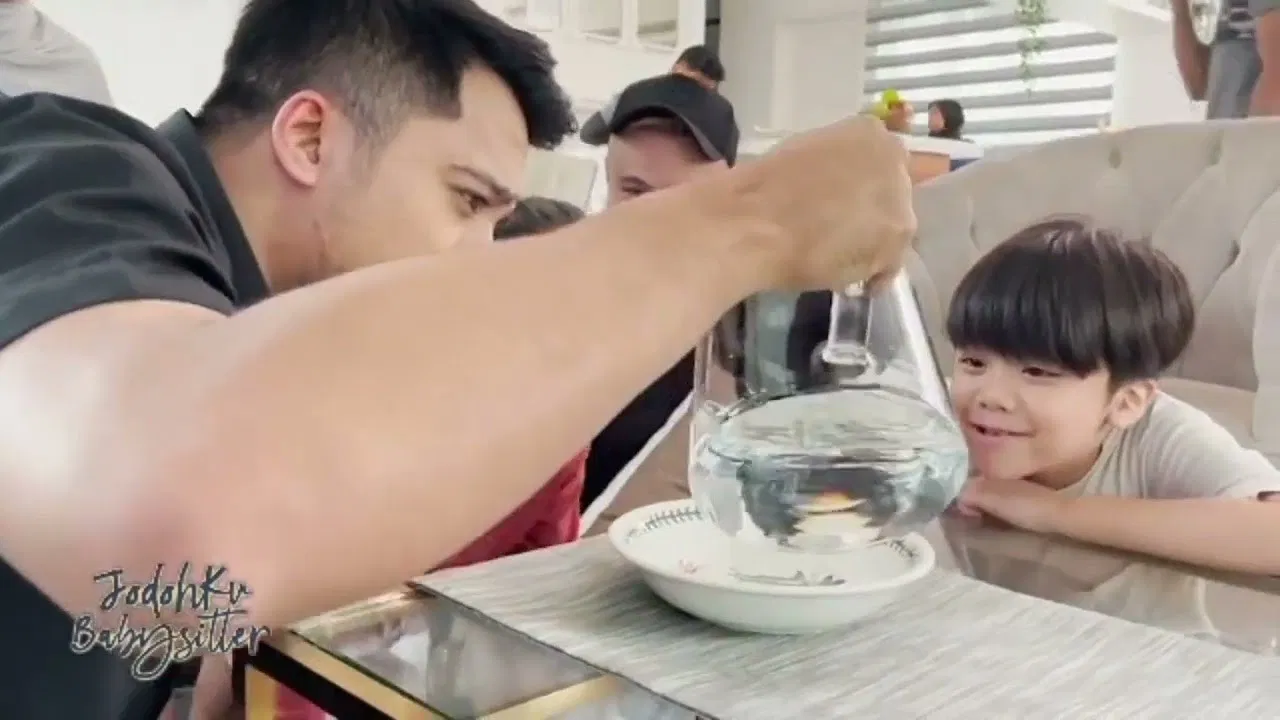 Jodohku Babysitter backdrop