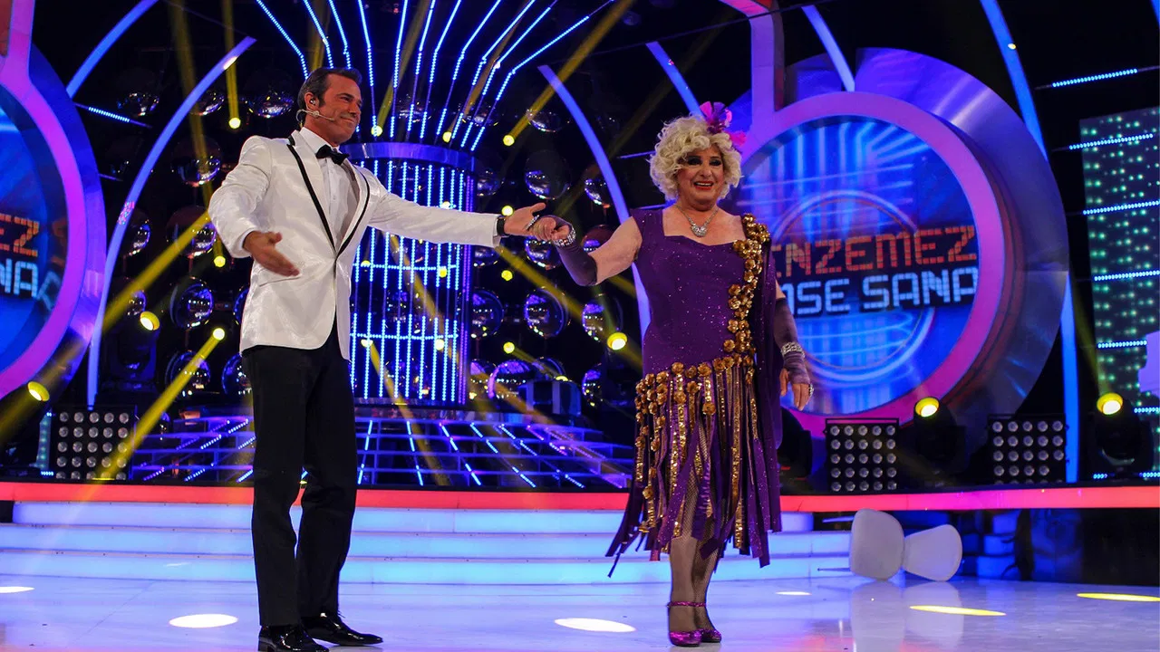 Benzemez Kimse Sana backdrop