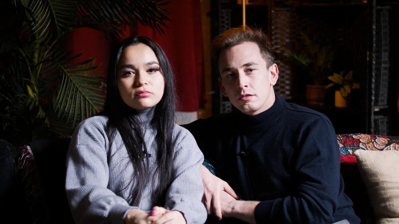 SPOTLIGHT LOVERS backdrop