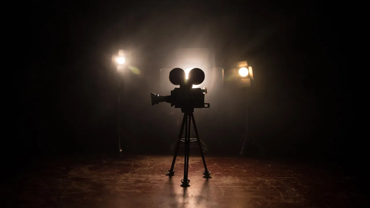 Undermining the Nazis: Paris' Secret Tunnels backdrop