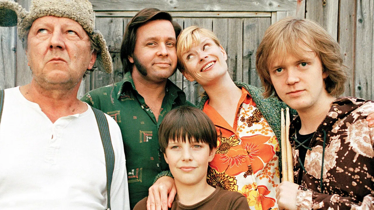 The Handcuff King backdrop