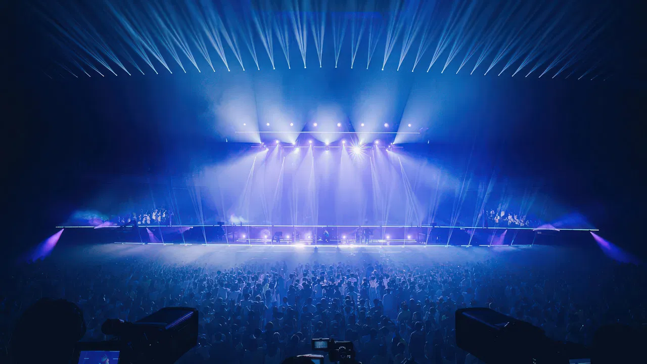 Vaundy one man live at NIPPON BUDOKAN "深呼吸" backdrop