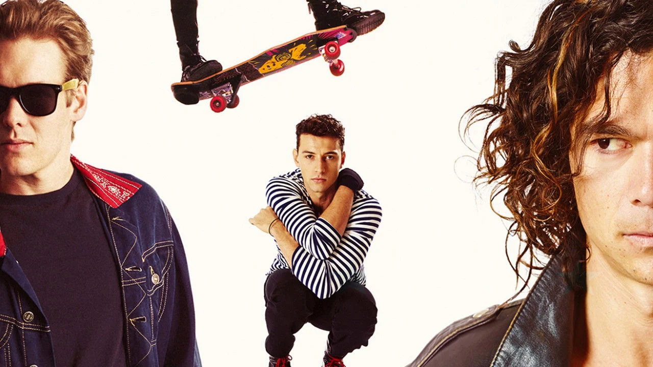 INXS : Never Tear Us Apart backdrop