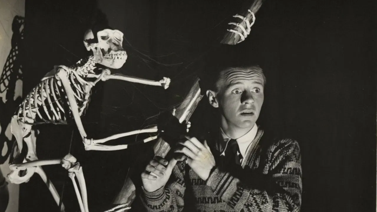 Henry Aldrich Haunts a House backdrop