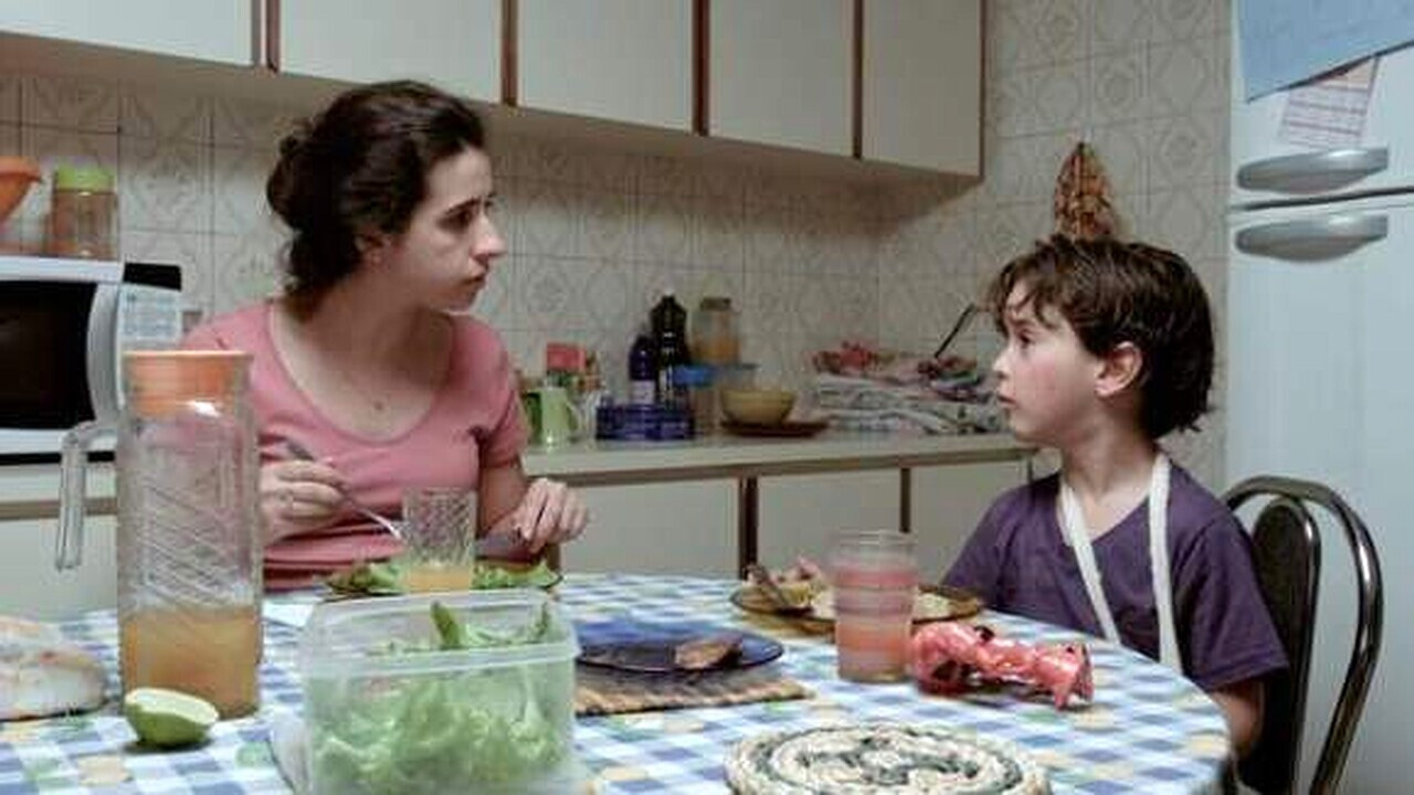 Meu Pequeno Herói Não Sabe Voar backdrop