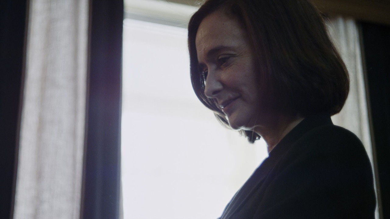 Le Prochain backdrop