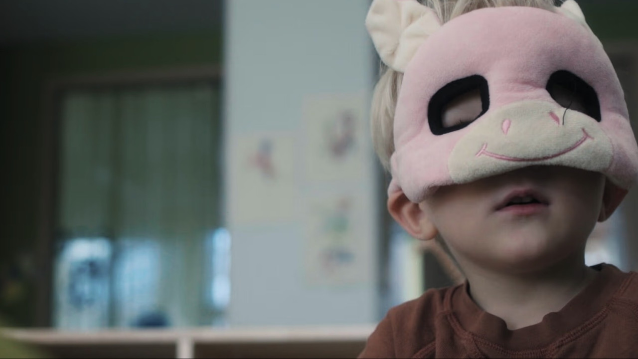 Hei Aikuinen backdrop