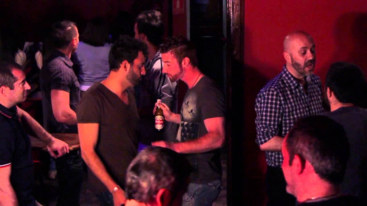 6 Is Not a Colour backdrop