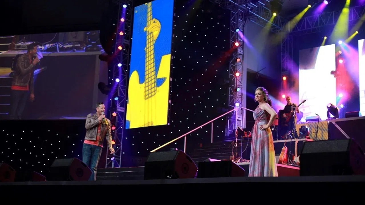 Afrikaans is Groot 2012 backdrop