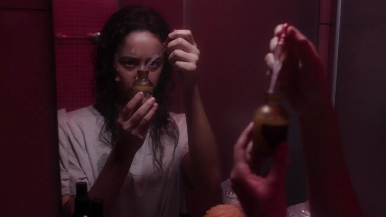 White-Hot Hives backdrop