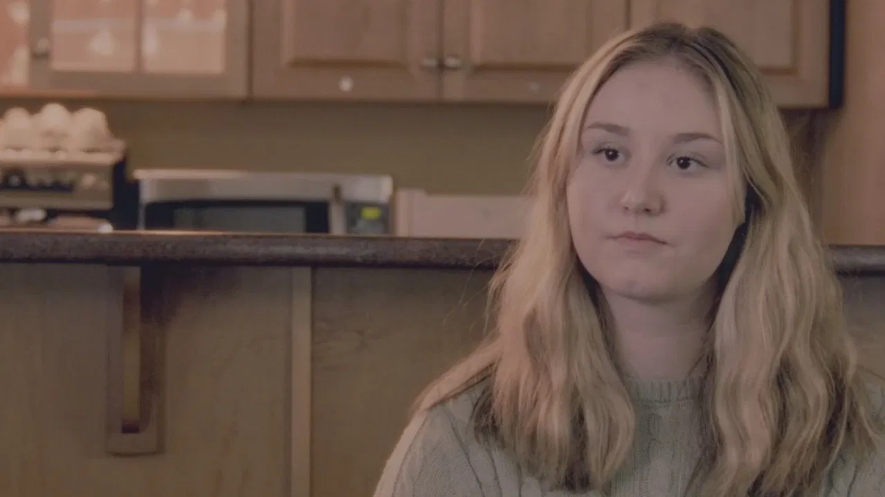 With Love, Mona backdrop