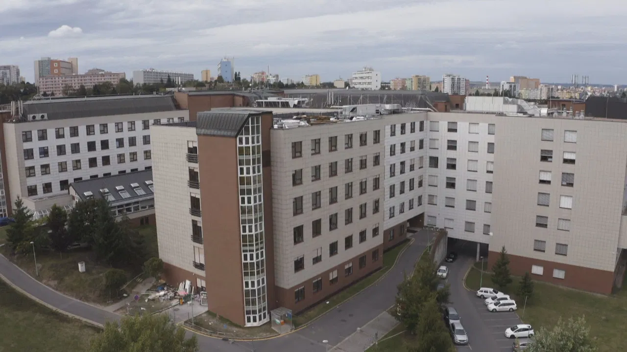 IKEM: Jak se zachraňují životy, které ještě nemusí skončit backdrop