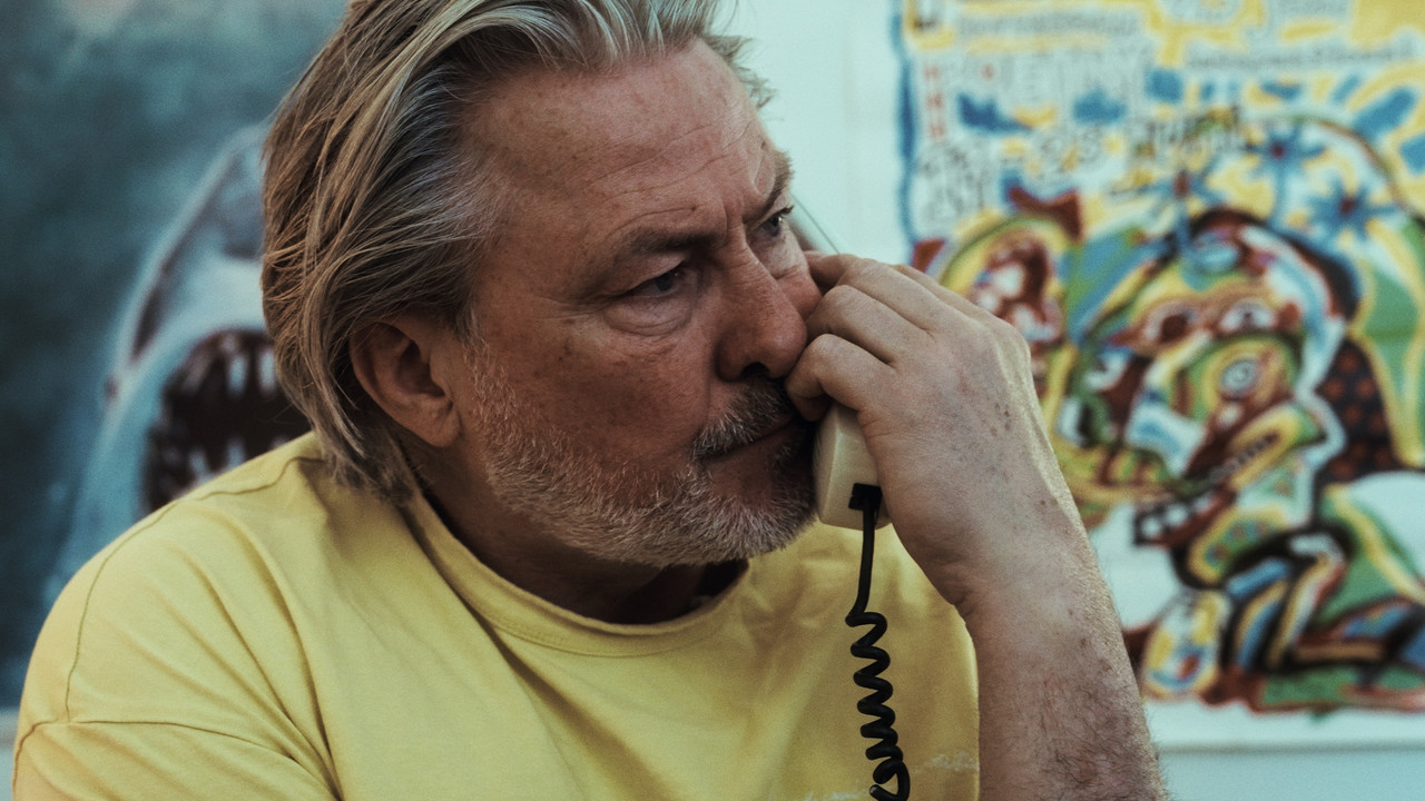 30 Days to Happiness backdrop