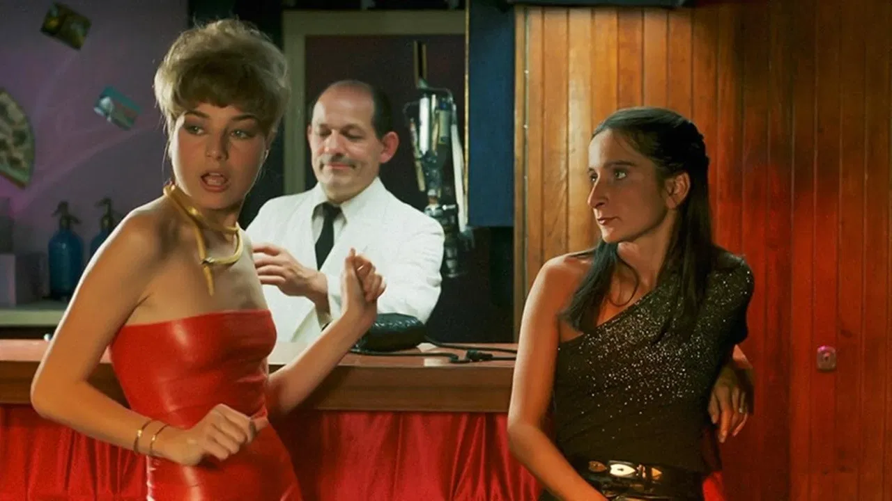 Simone Barbès or Virtue backdrop