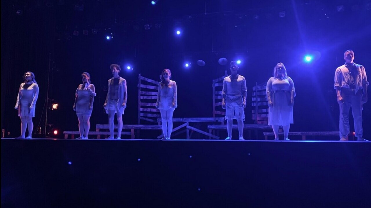 Triple Threat backdrop