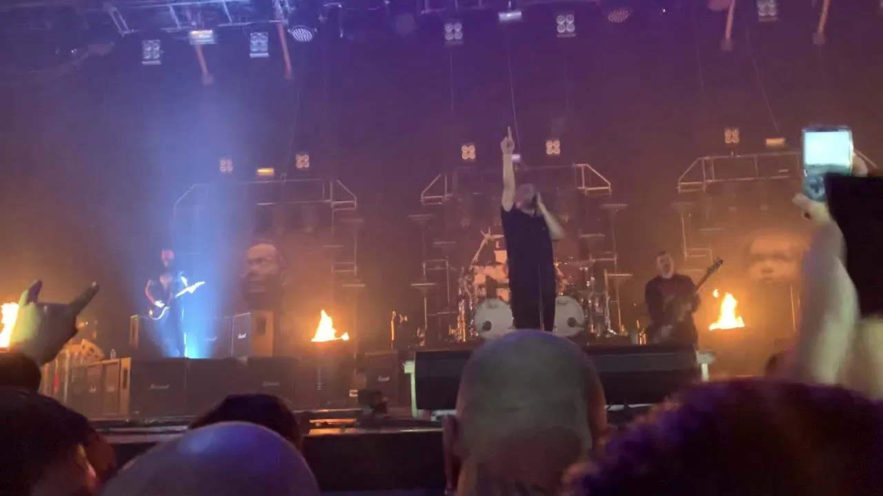 Mass Hysteria, au Zénith de Strasbourg backdrop