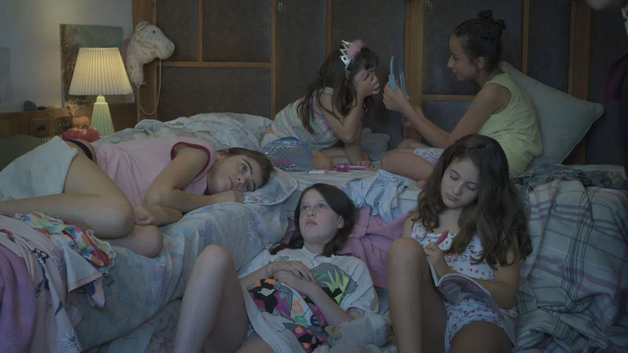 Mamá, mamá, mamá backdrop