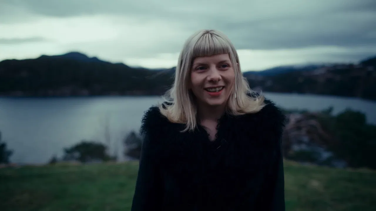 Portrait of a Song backdrop