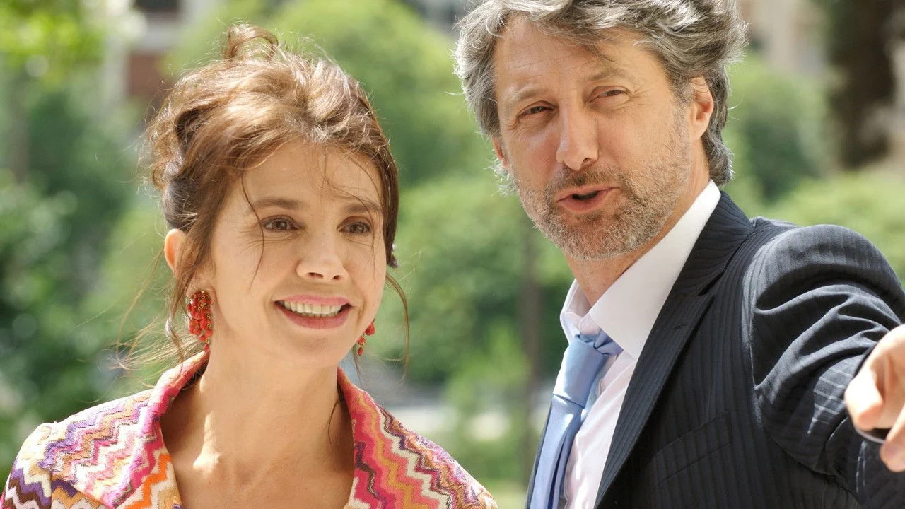 48 Hours a Day backdrop