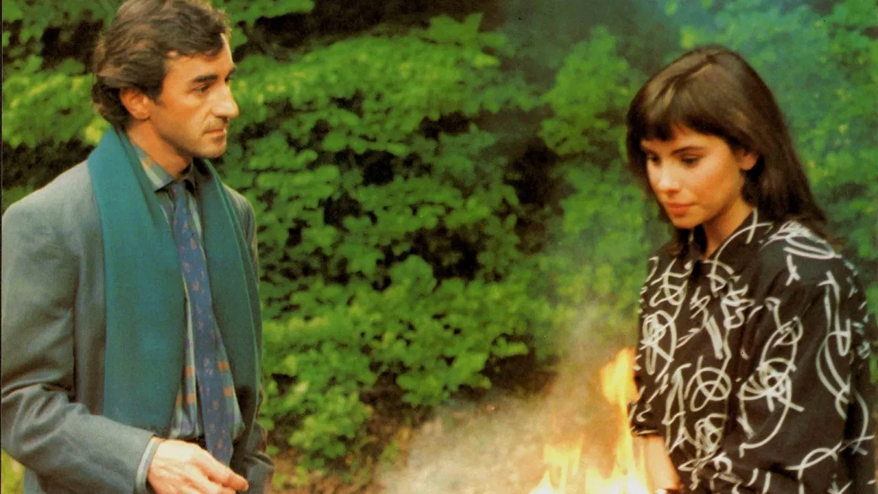 The Cry of the Owl backdrop