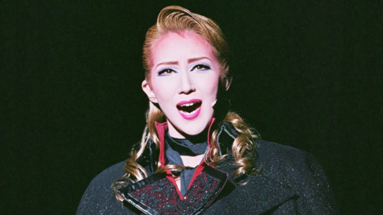 The Scarlet Pimpernel (Shinjin Kouen) backdrop