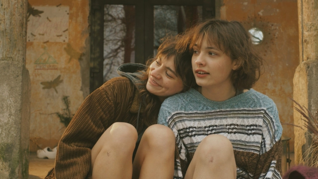 Vasara mums tic backdrop