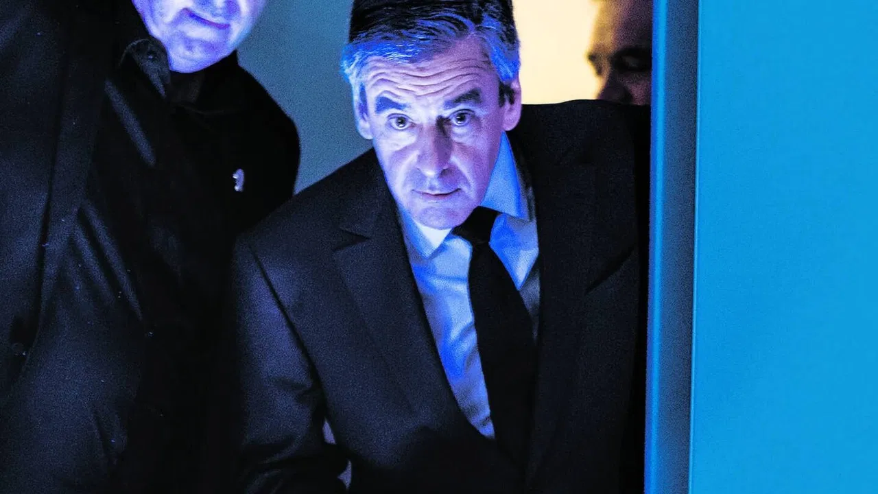 Qui a tué François Fillon ? L'Enquête backdrop